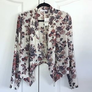 NWT // LUSH - FLOWY CROPPED BLAZER